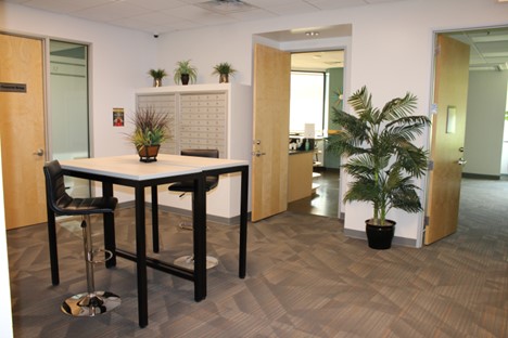 Mail Center & Coworking